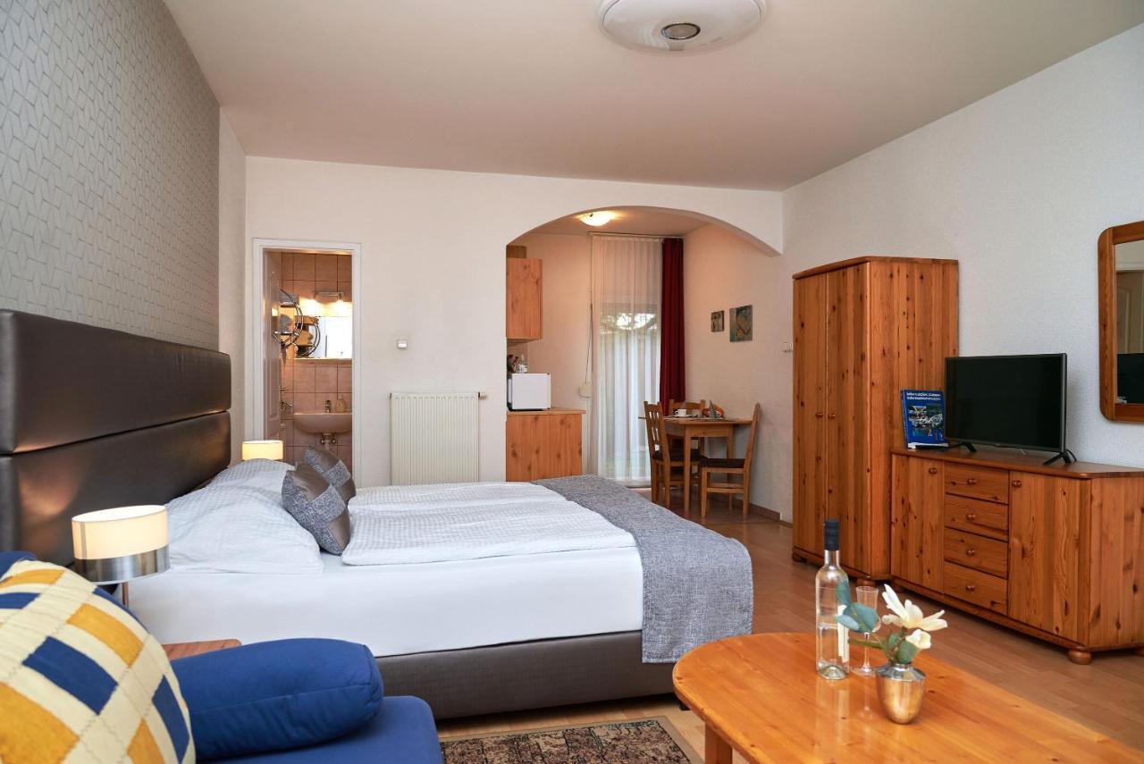 Apartman Brigitte Buekfuerdo Buitenkant foto