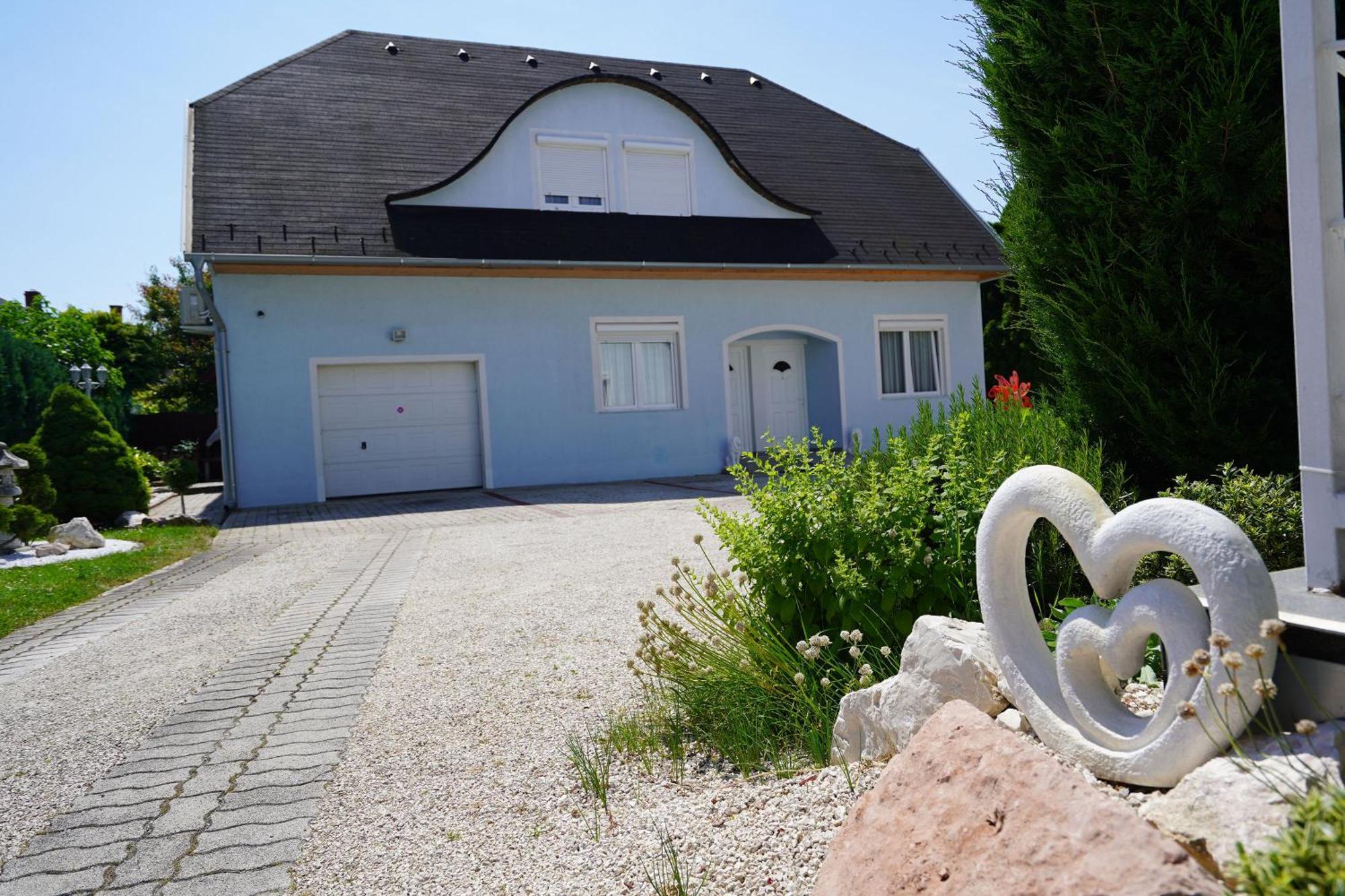 Apartman Brigitte Buekfuerdo Buitenkant foto